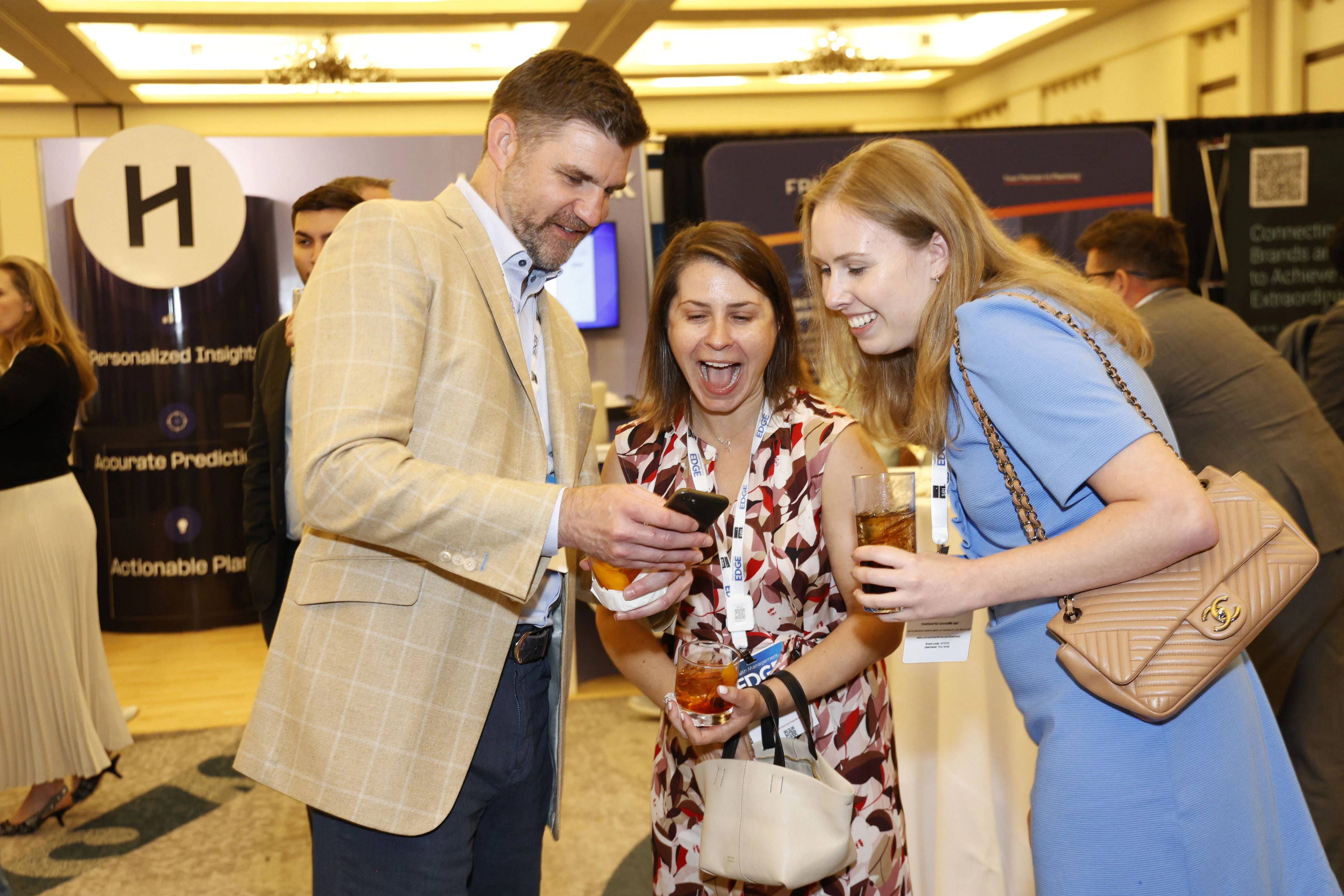 Advisor premium lounge