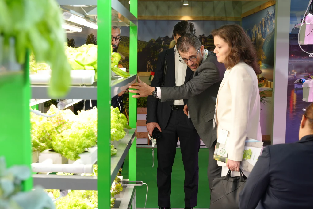 Greenhouse technology and controlled environment farming professionals at Growtech Middle East