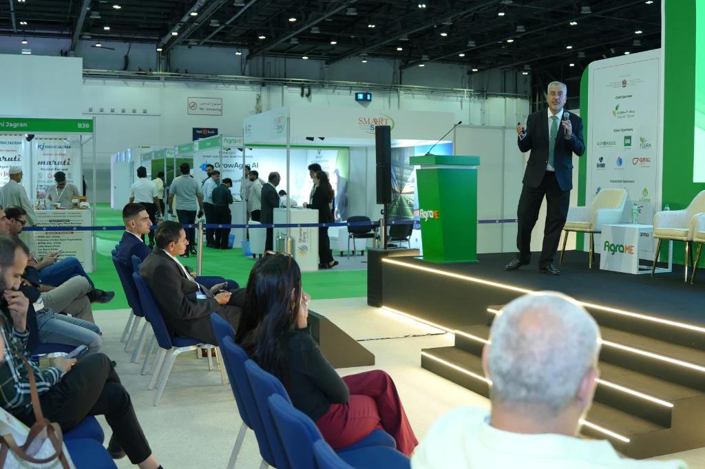 Expert speaker presenting at the Middle East Livestock Forum at Growtech Middle East