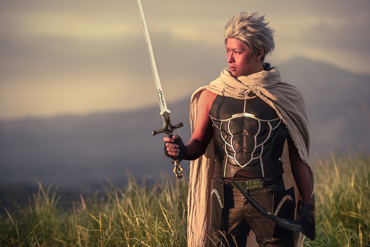 Skyre in a medieval-inspired cosplay, judging the MEFCC 2025 cosplay contest.