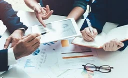 SERVIÇOS FINANCEIROS