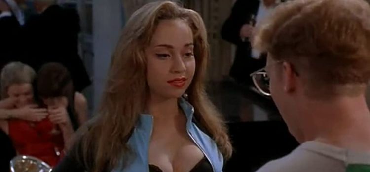 Girl flirting with nerdy guy