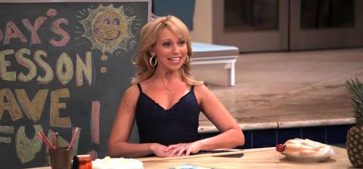 Peppy teacher at a desk