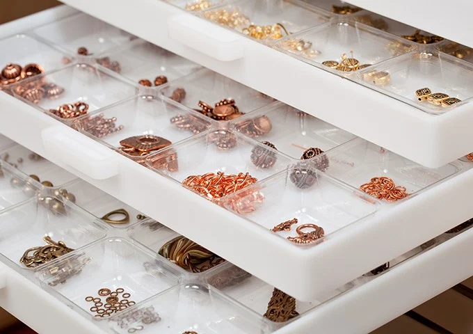 Broad options for jewellery