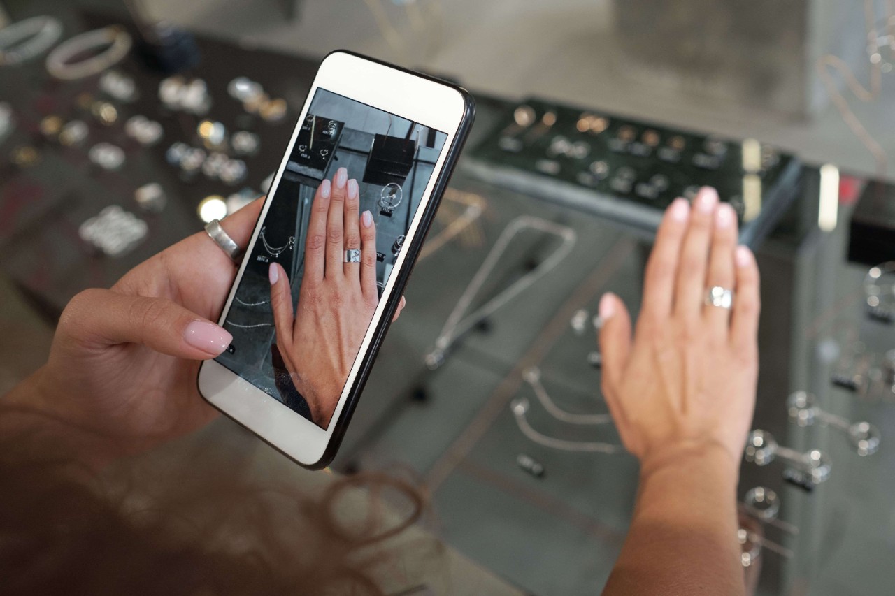 How to Take a Jewelry Photo