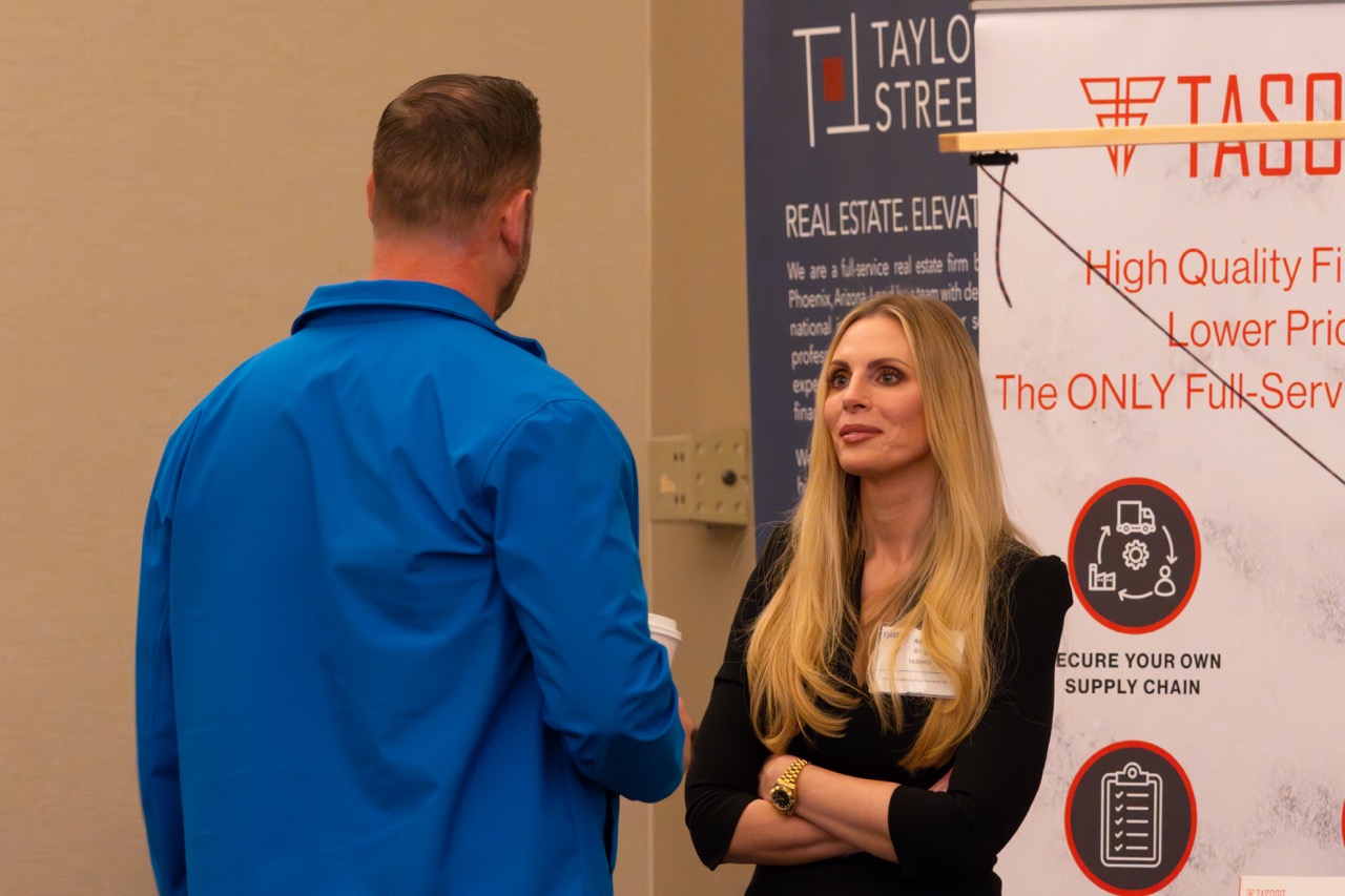 Networking at Middle-Market Multifamily Forum