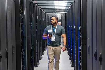 Data Center World site tour attendee