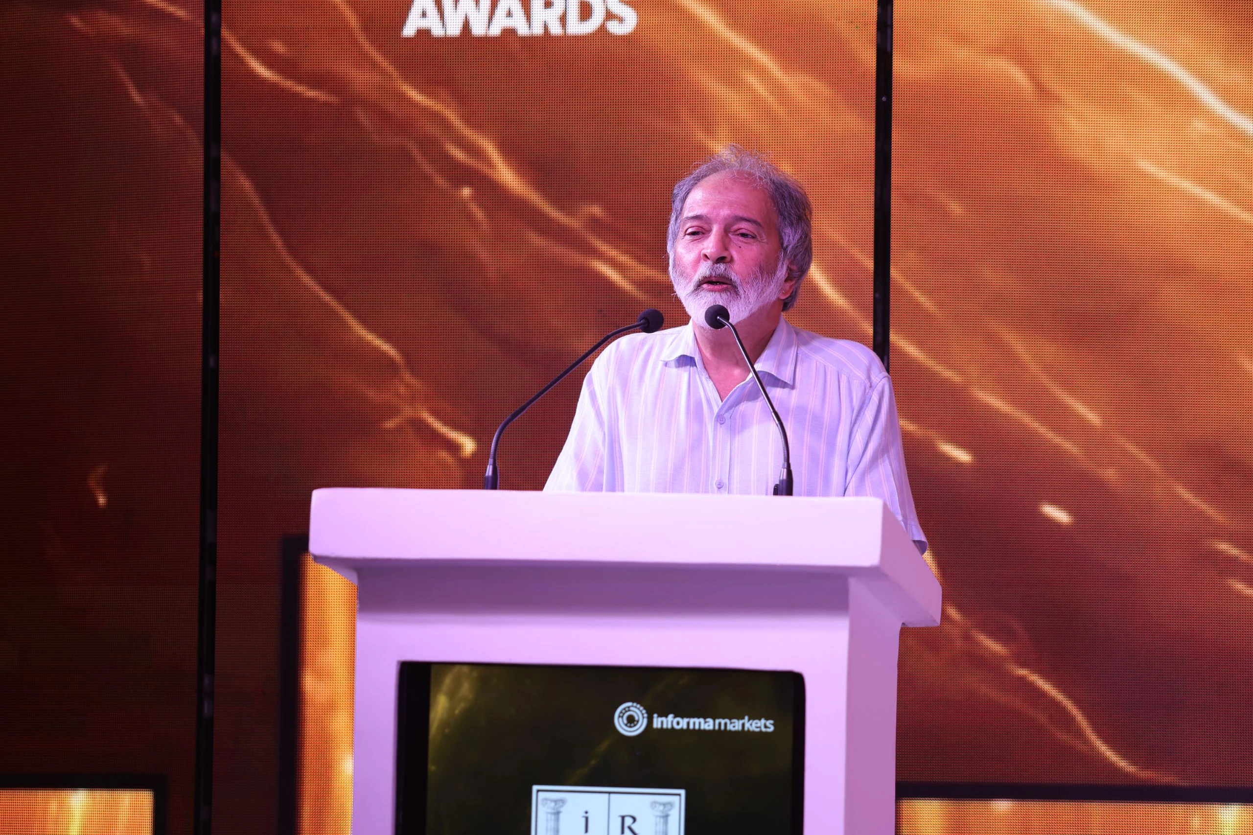Mujeeb Dadarkar addresses the audience
