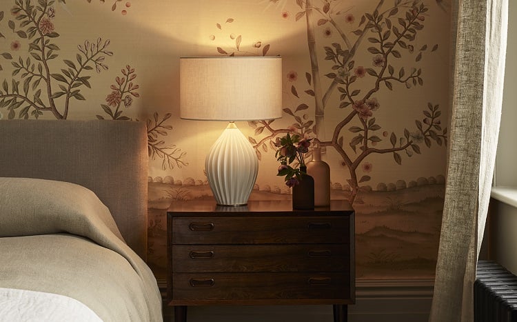 Fin Queen Table Light