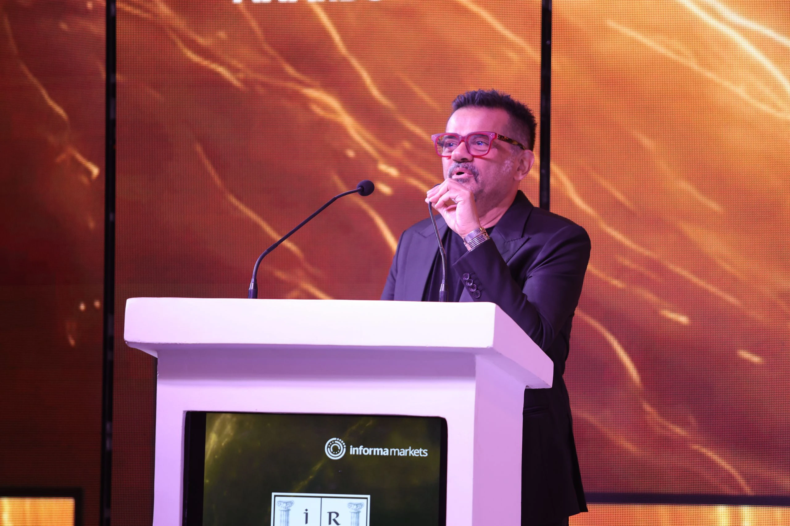 Special guest Ehsaan Noorani graces the stage and addresses the audience