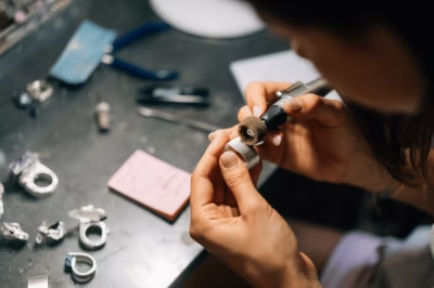 Jewelry manufacturer