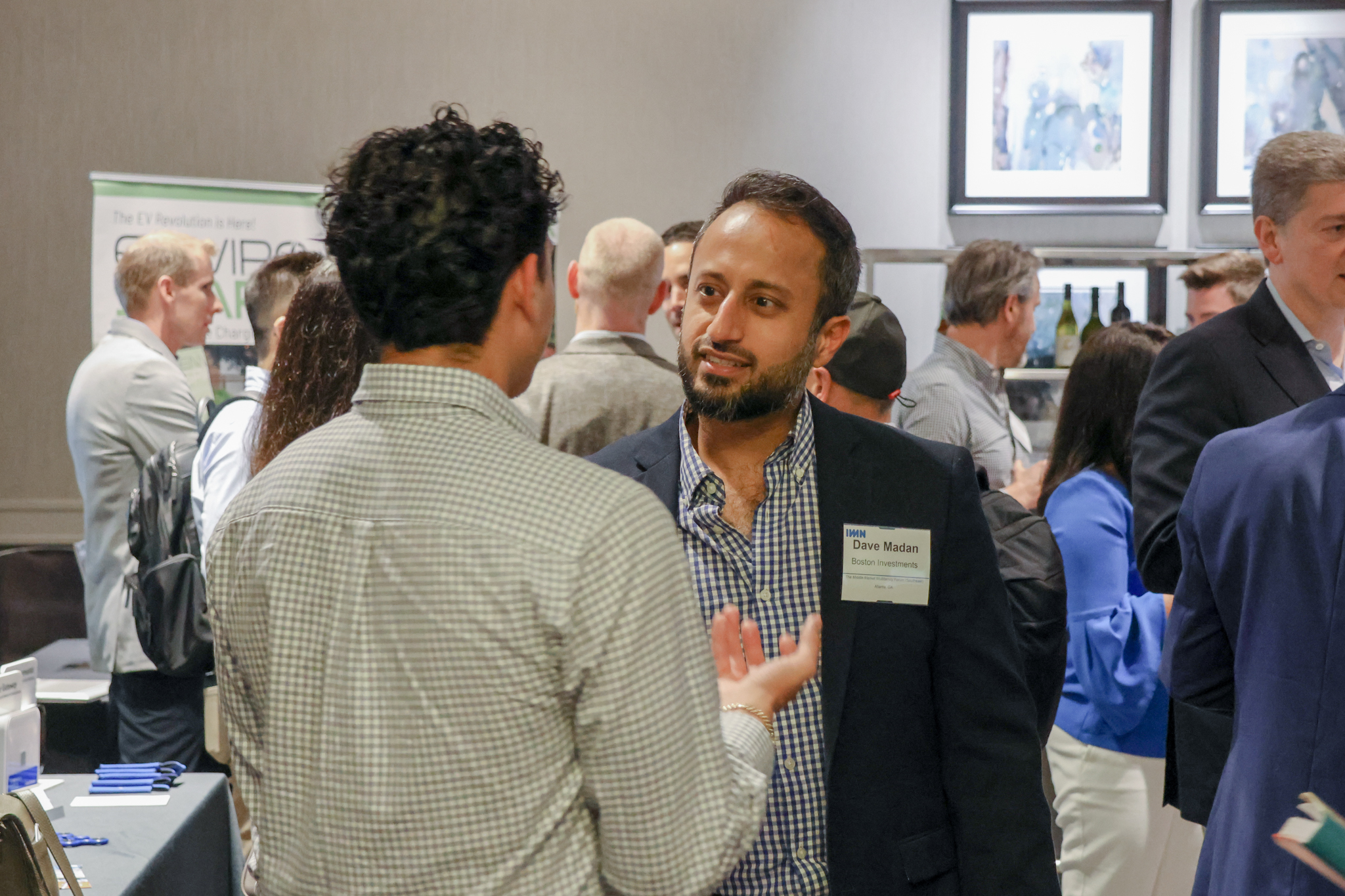 Networking at Southeast Middle-Market Multifamily Forum