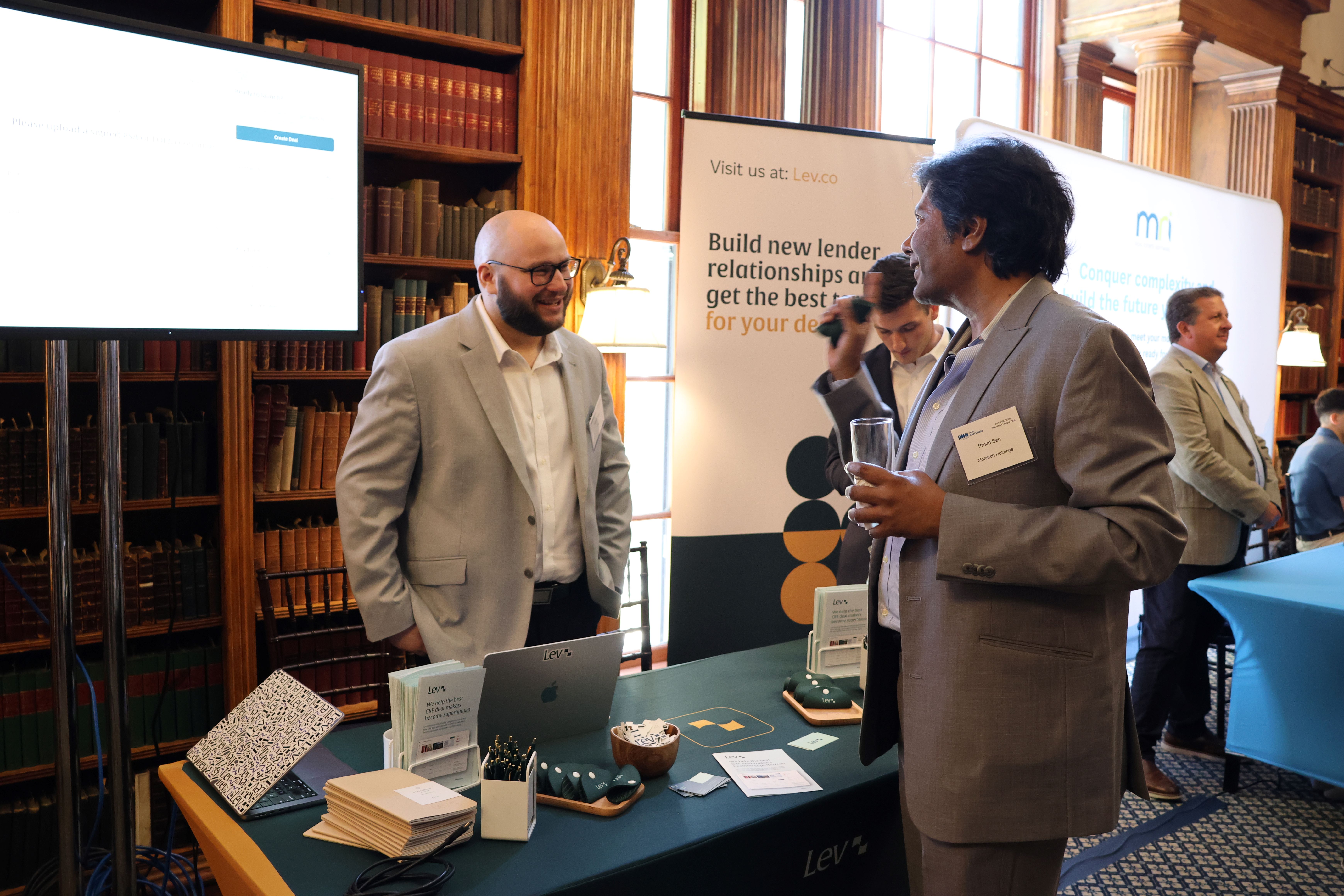 Showcase your expertise at CRE CLOs