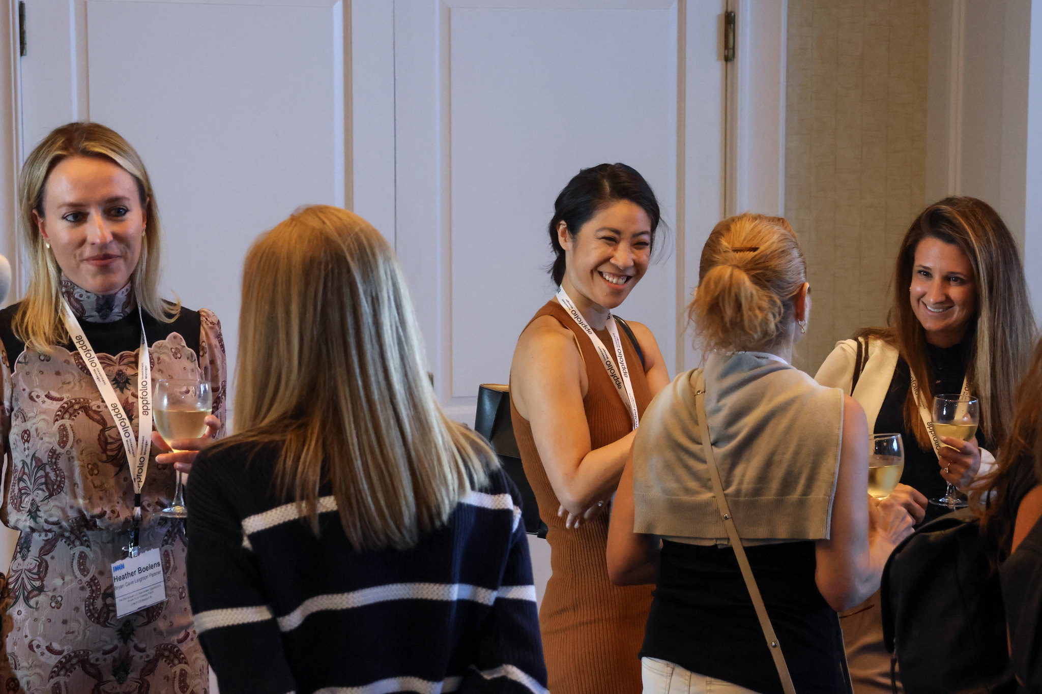 Women and wine meeting at Real Estate Private Funds Summer