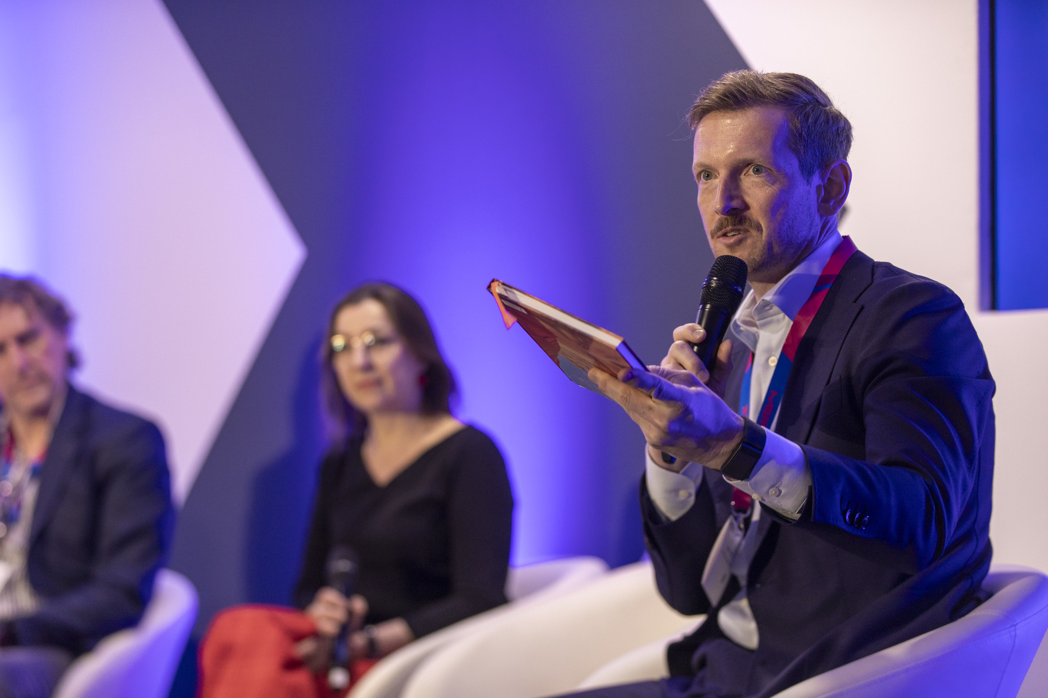 Medtech Leaders speaker on stage