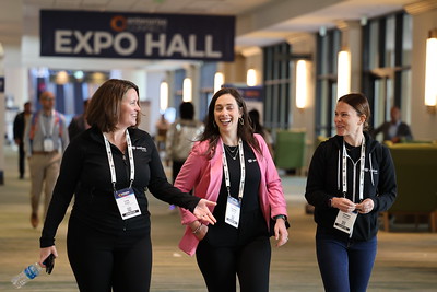 Enterprise Connect Attendees Near Expo Hall