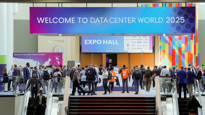 Data Center World Group of Attendees