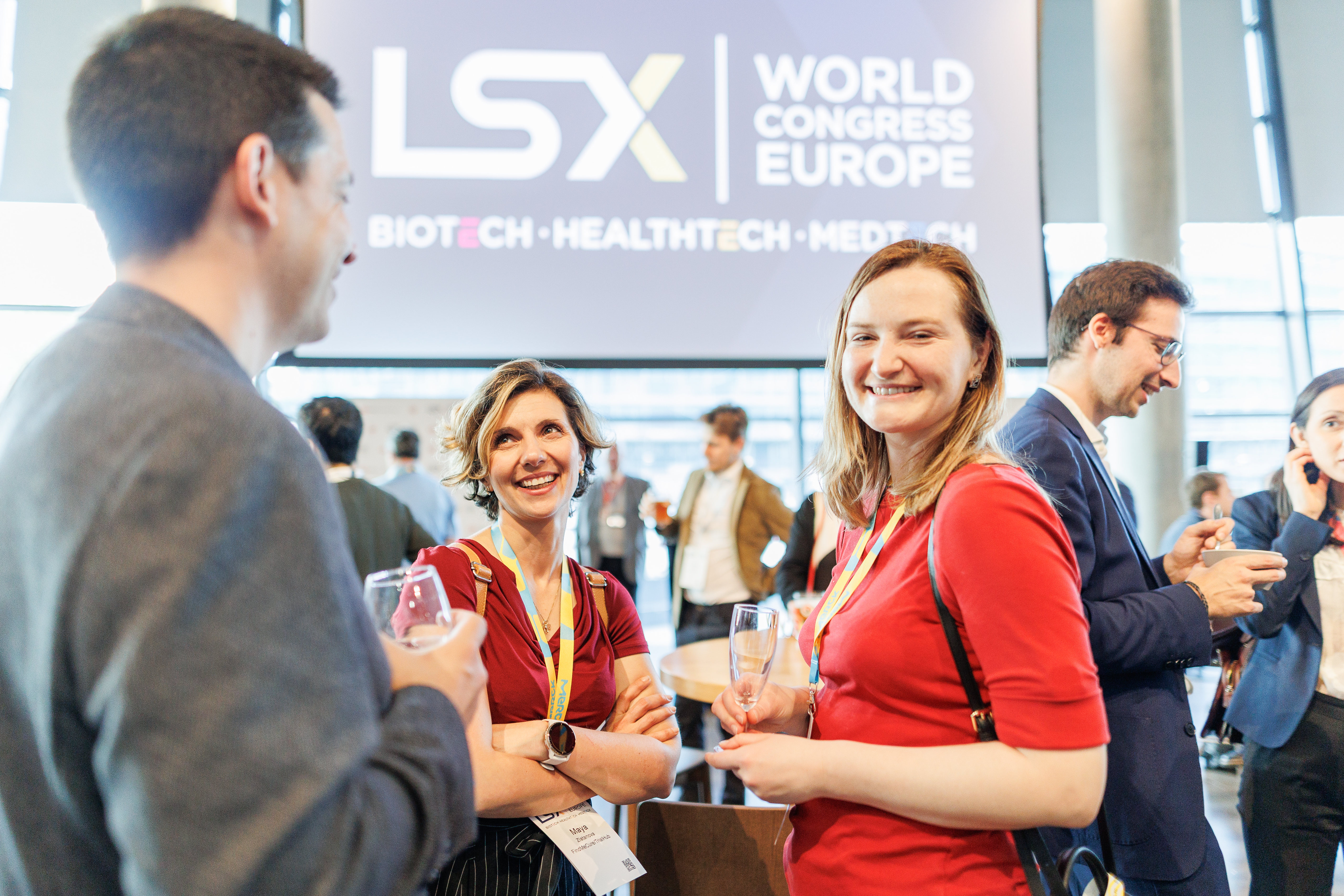 LSX Congress attendees watching the stage