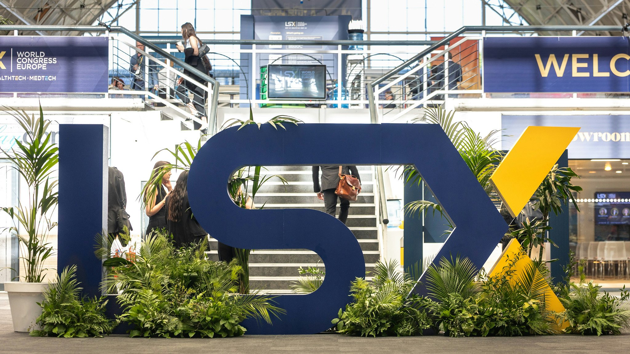 LSX Logo statue at the LSX Europe event