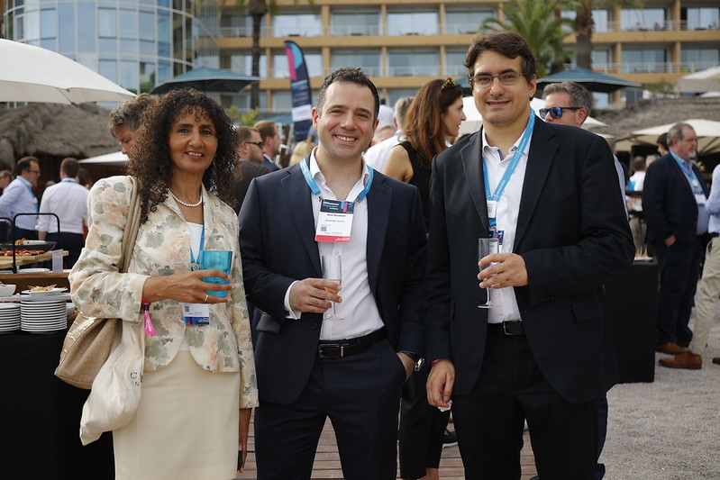 Networking drinks at the #1 event for global asset & wealth managers