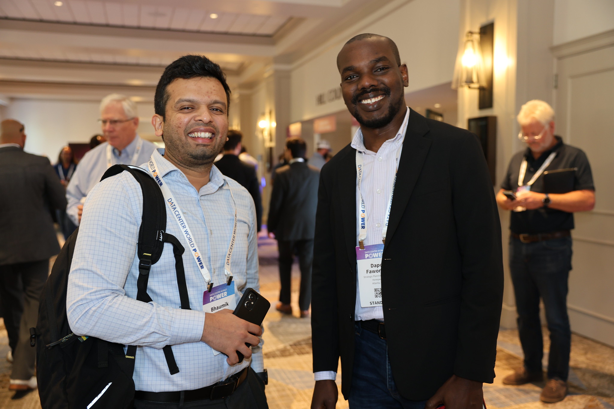 Omdia Analyst Summit Panel speaking in front of audience