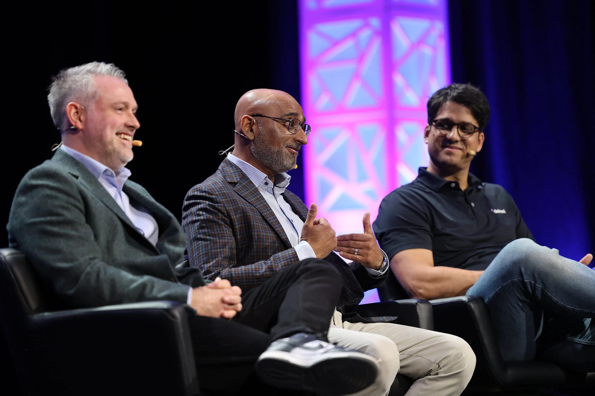 Rodney Hassard  (Vonage), Shezan Kazi  (Dialpad), Amir Hameed  (RingCentral)