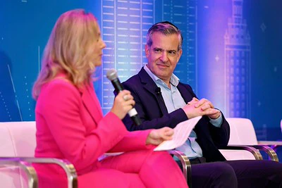 Network with 200+ attendees including 170+ LPs and GPs.