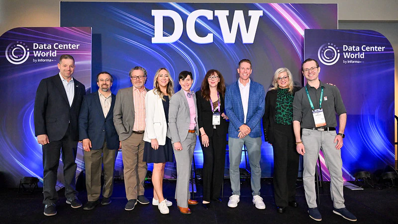 Data Center World Group of Attendees