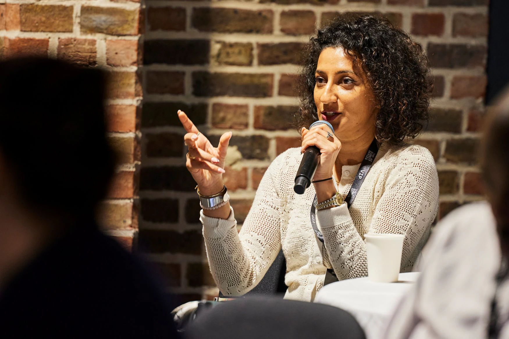 A VIP contributes to a roundtable discussion at The AI Summit London