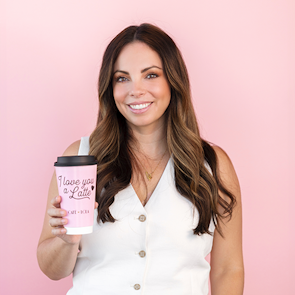 WINNER 2025: Alexandra Lourdes