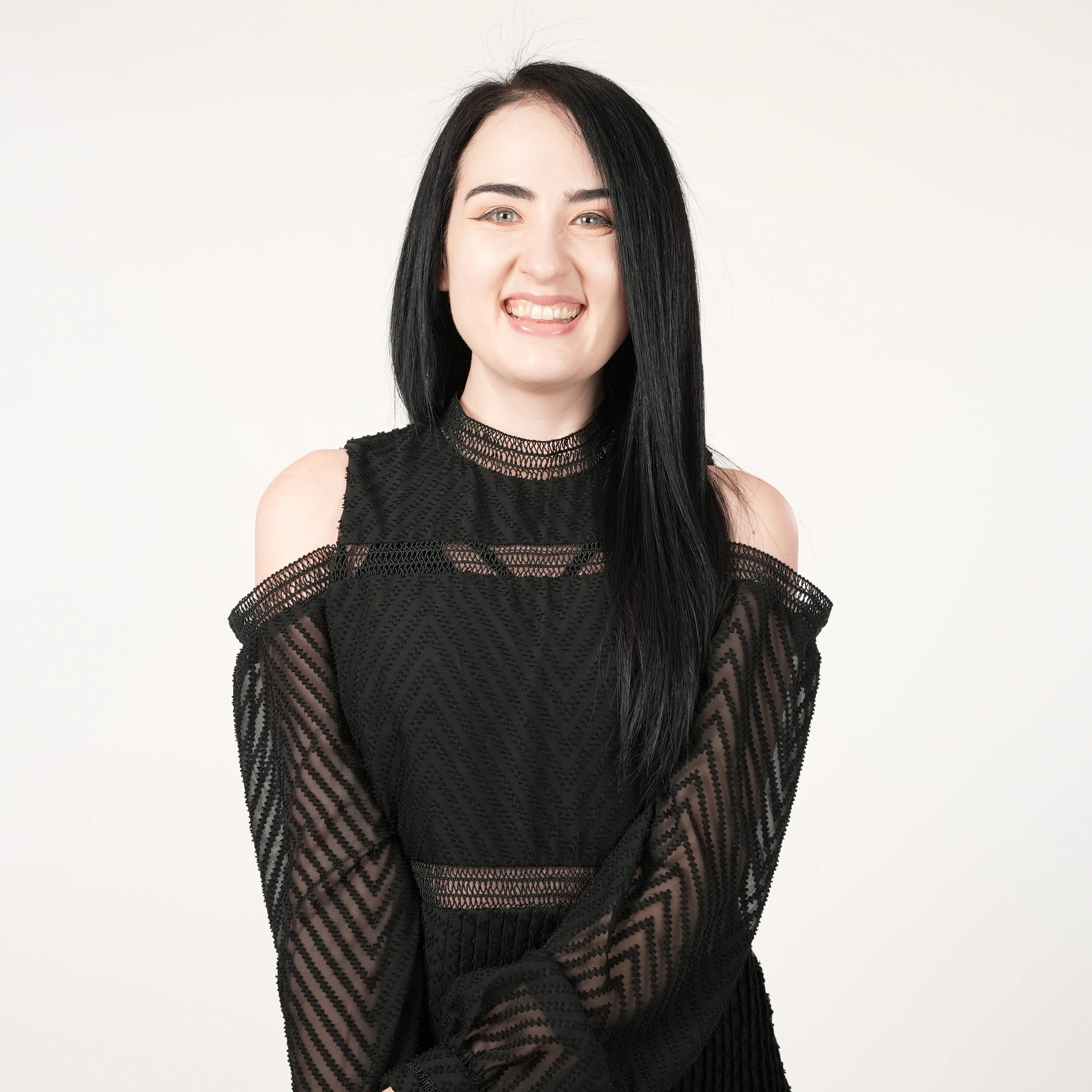 Amy Roberts Headshot