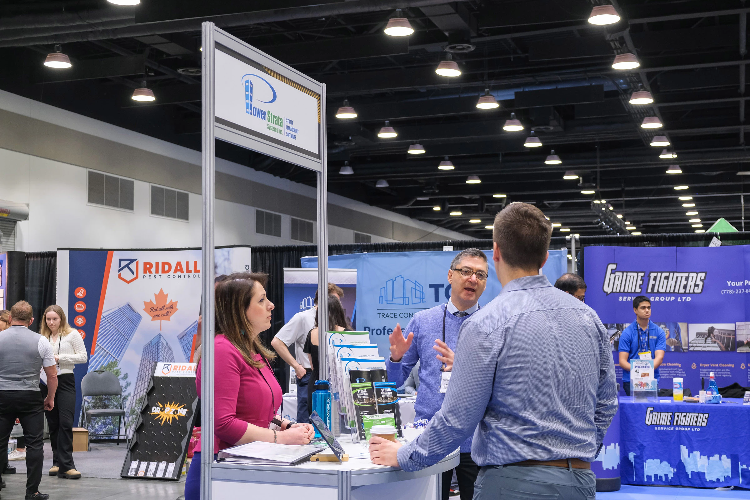 BUILDEX 2025 attendees networking in the PAMA section of the expo hall