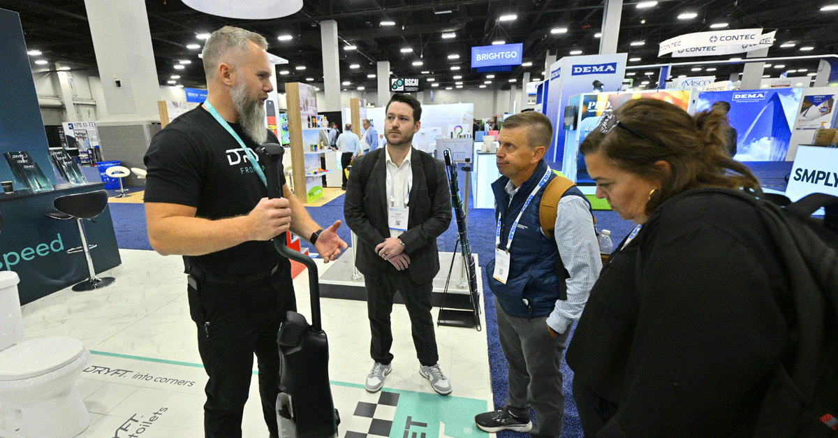 Company explaining product to buyers