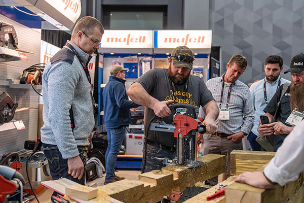 attendee using a product