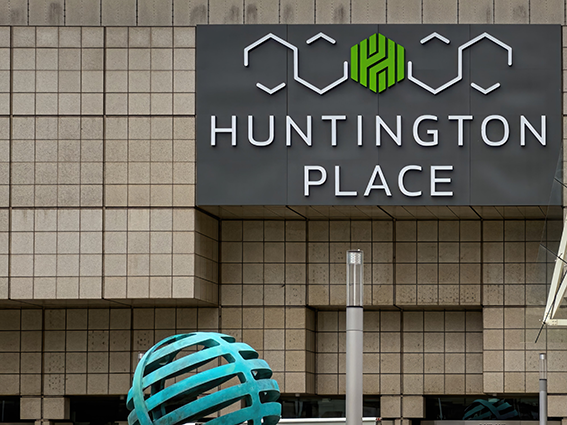 Entrance east to the Battery Show Europe