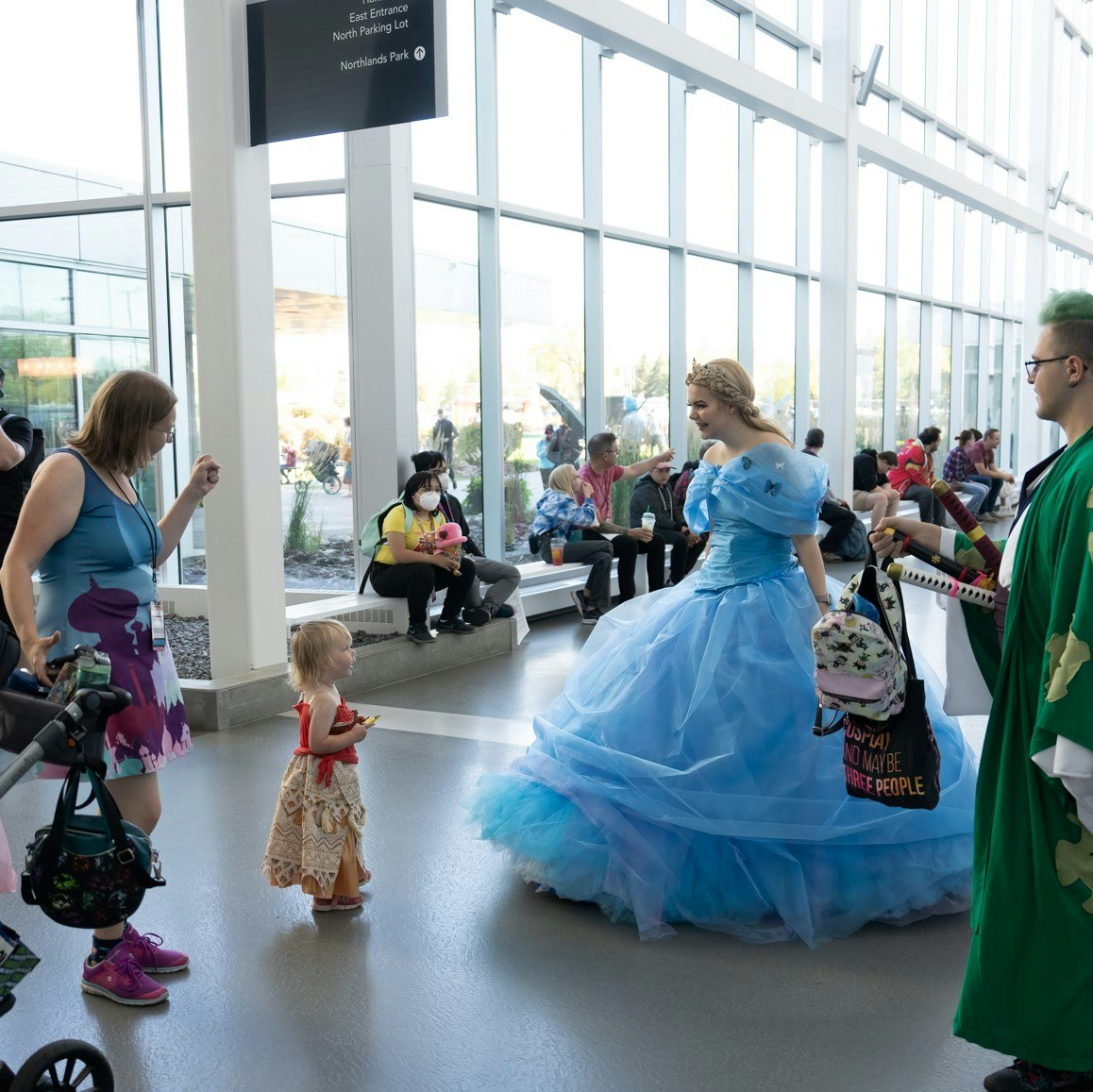 Little Moana Meeting Adult Cinderella