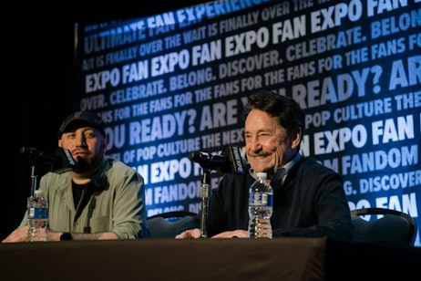 Peter Cullen panel and he is smiling with his moderator
