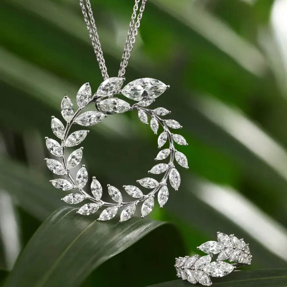 Chopard – Green Carpet Collection Earrings