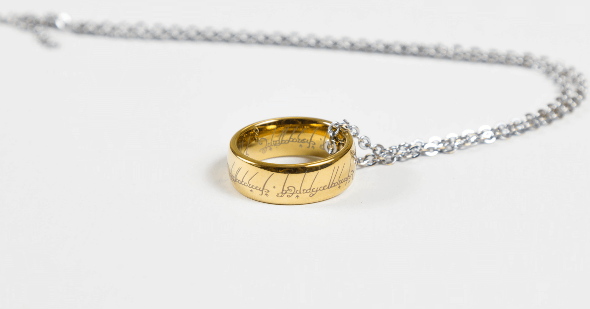Famous Jewelries of TV Series /Movies