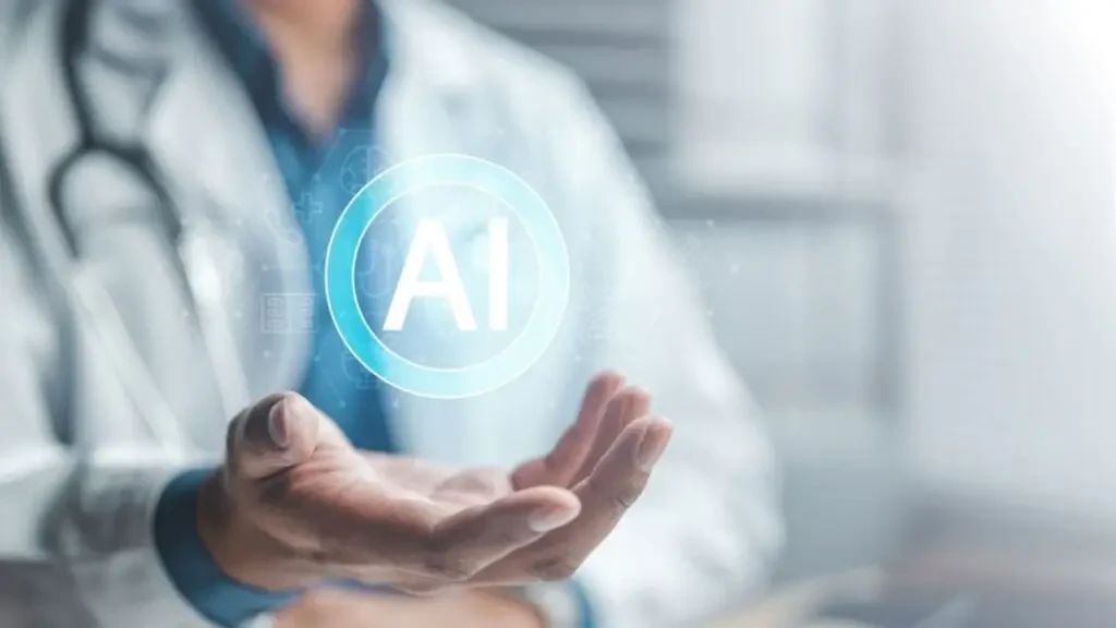 Profissional de saúde segurando um ícone digital brilhante de Inteligência Artificial (AI), representando a gestão hospitalar e a tecnologia na saúde. jaleco e fones de ouvido realizando atendimento de telemedicina em notebook sobre a jornada híbrida na saúde.
