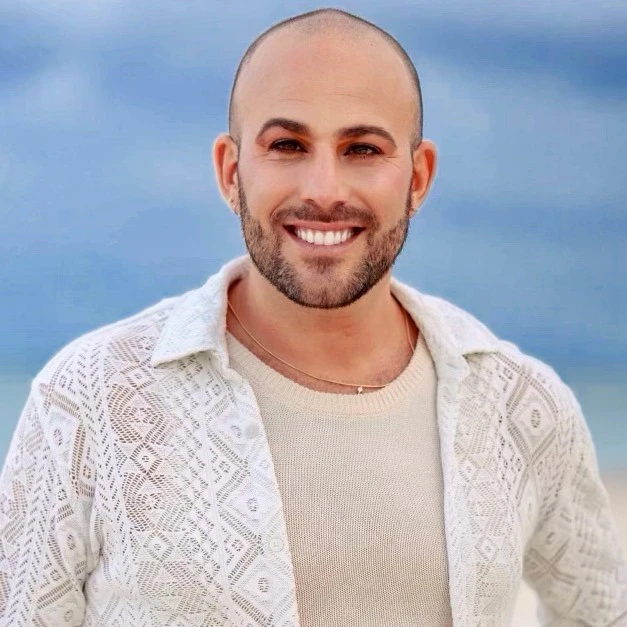 Micah Jesse Koffler Headshot