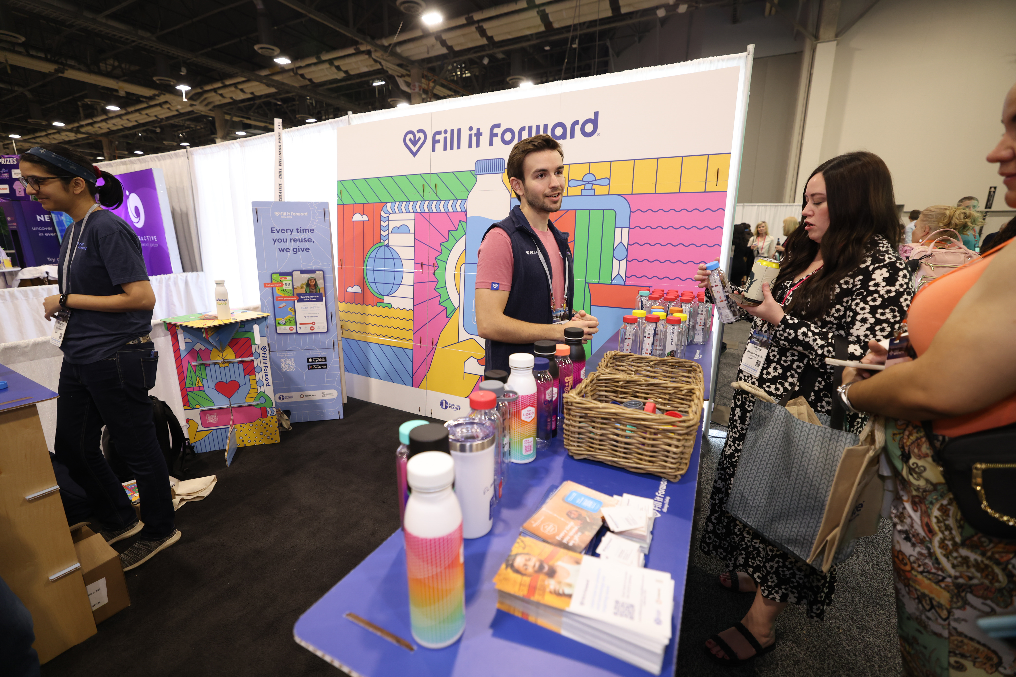 Fill it Forward water bottle design station