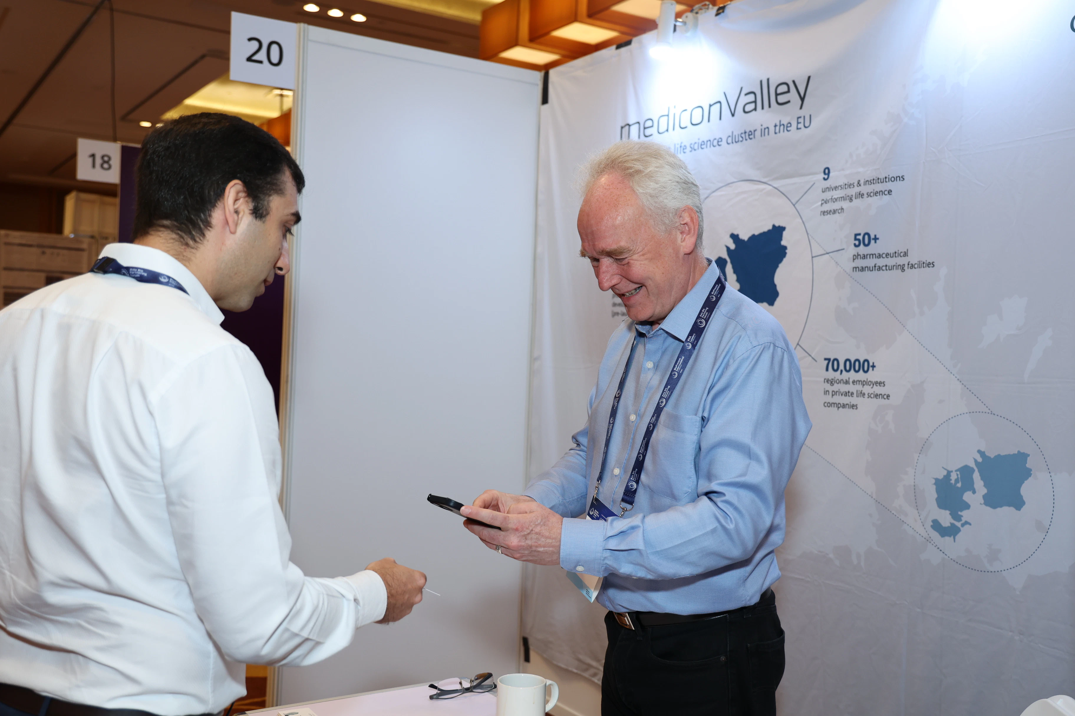 Exhibitor at Asia Bio Partnering Forum collecting leads