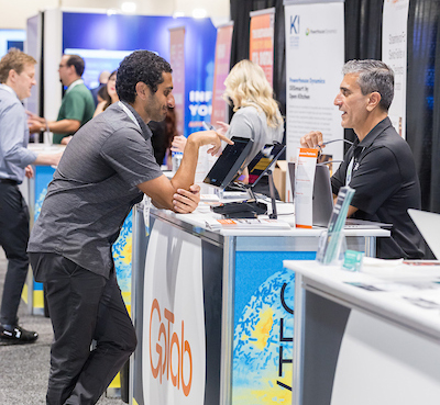 Business professionals engaging in one-on-one conversation at HRSE KSA – connecting with HR decision-makers through high-value matchmaking opportunities.