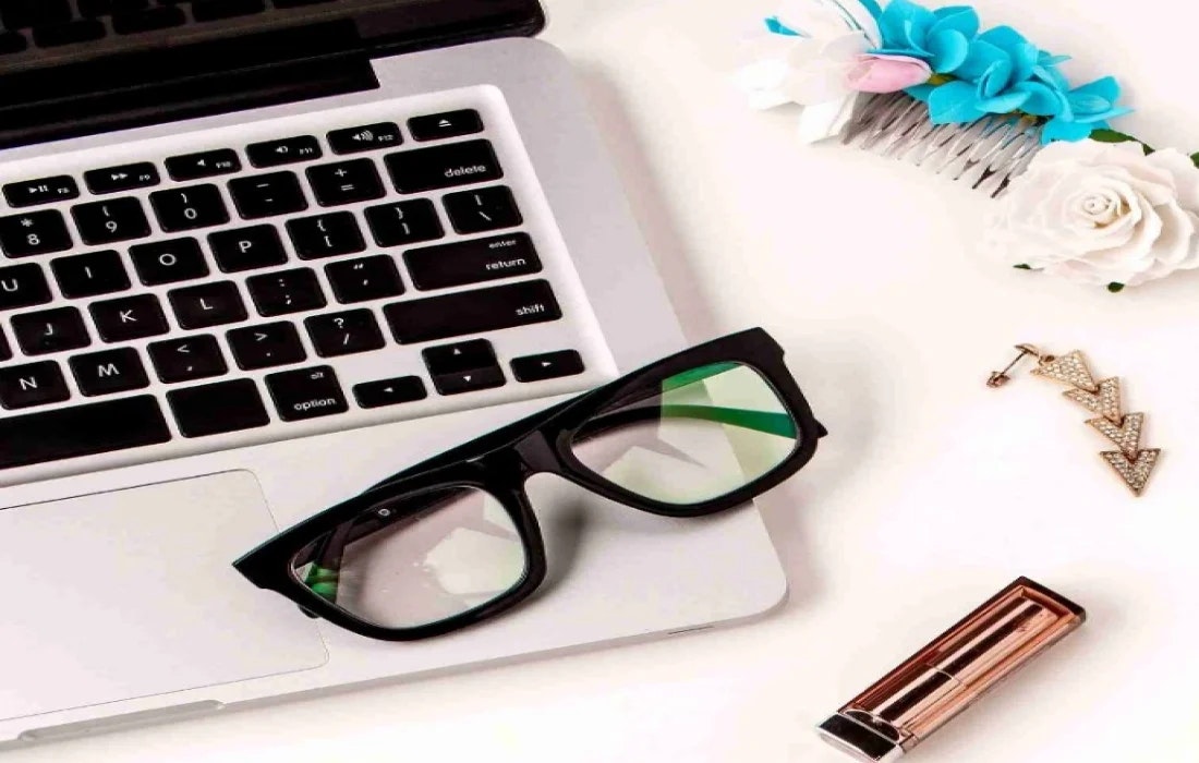 Power of Emotions and Storytelling in Jewelry Marketing