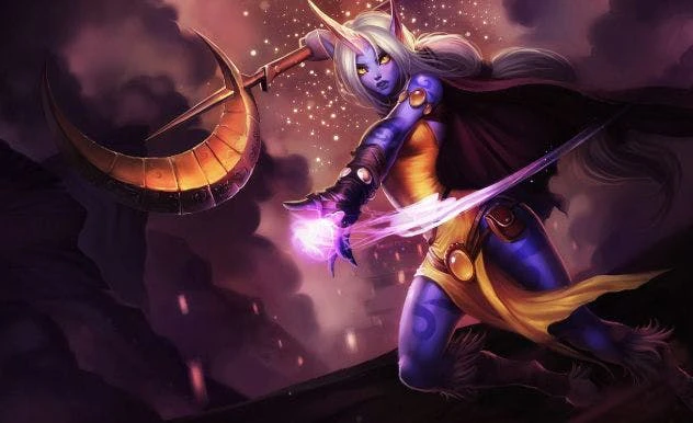 A League of Legends character posing with their weapons