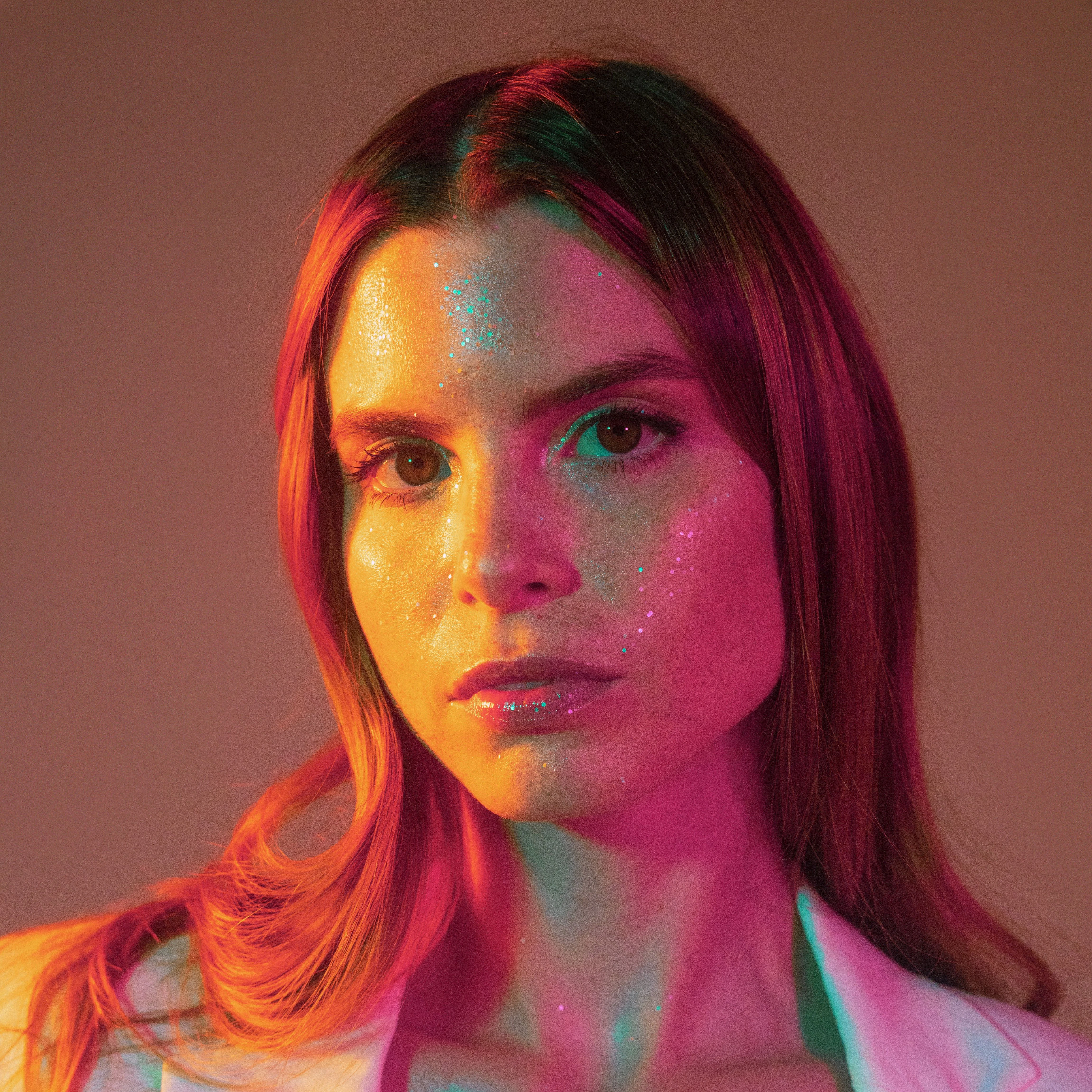 Lindsey Lee Lugrin headshot