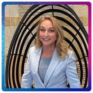 Lynn Lyon speaker photo