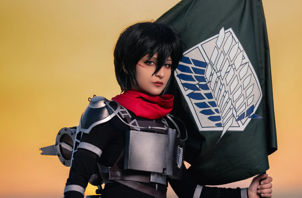 Cosplay judge Minney at Middle East Film & Comic Con (MEFCC) 2025, showcasing a fantasy warrior costume.