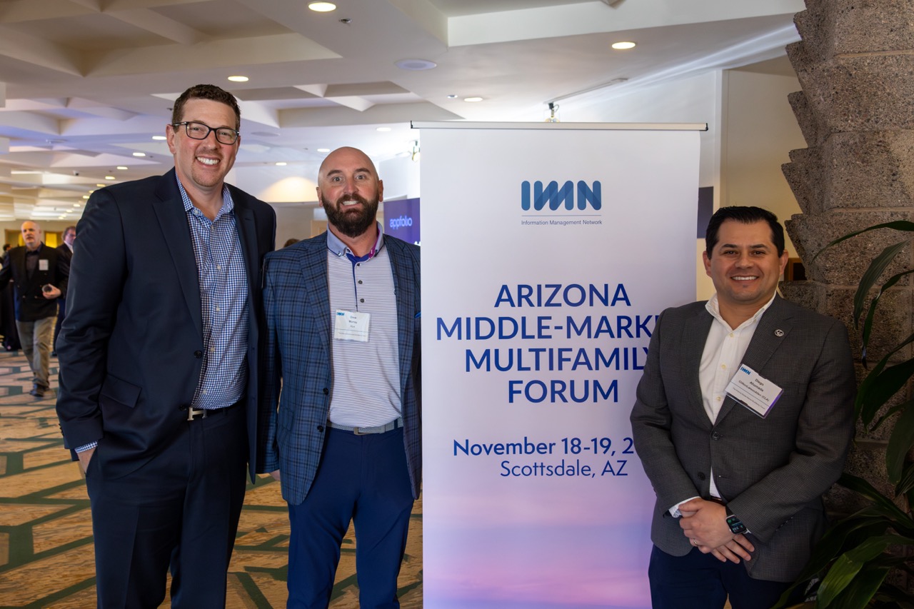 Networking at Arizona Middle-Market Multifamily Forum